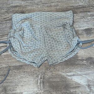 Tik tok shorts small